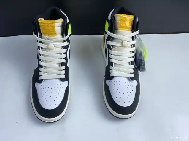 Chep Onekick HIGH GOLD' 555088-118 1 AIR JORDAN 'VOLT OG RETRO 0407